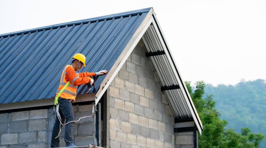 Professional residential roofers in Beaver Crossing, NE